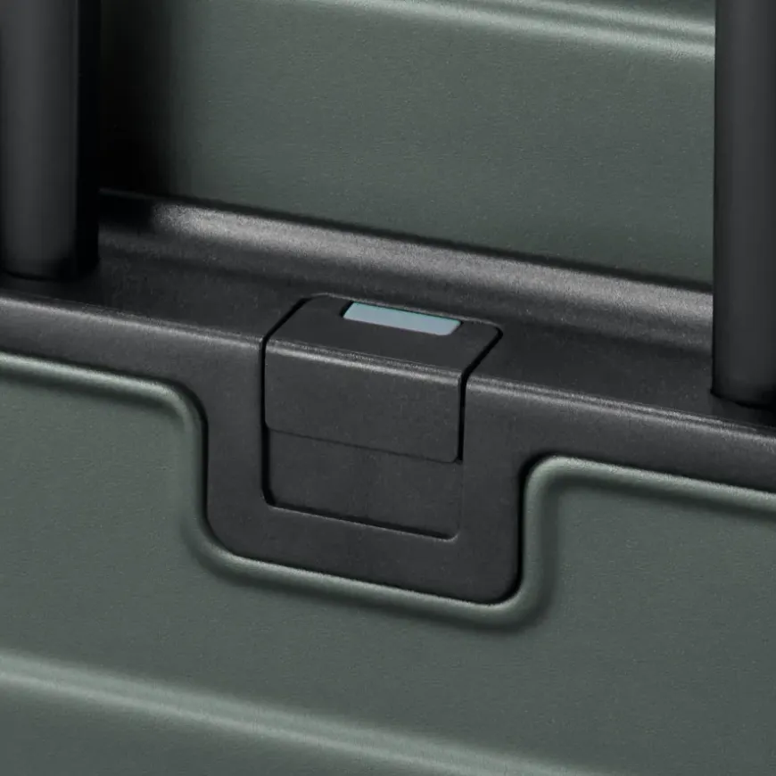 Adjustable Handle Hard Shell Suitcase 36L | Carry-On