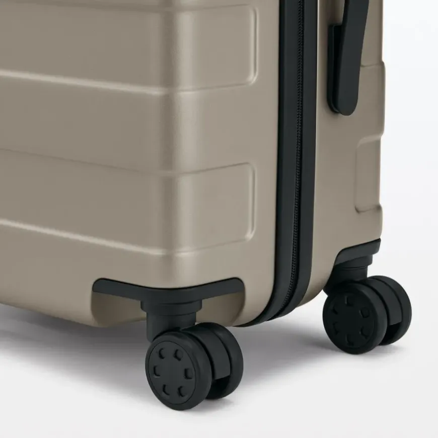 Adjustable Handle Hard Shell Suitcase 36L | Carry-On