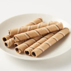 Chocolate Creme Wafer Rolls