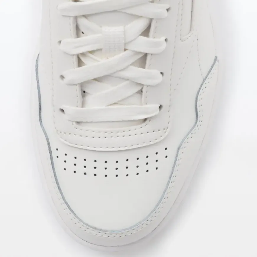 Court Sneakers