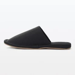 Either-Foot Slippers