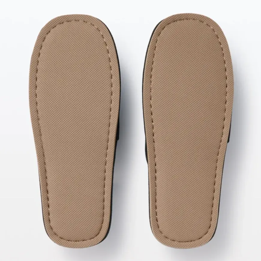 Either-Foot Slippers