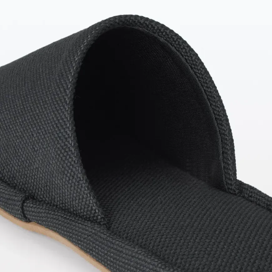Either-Foot Slippers