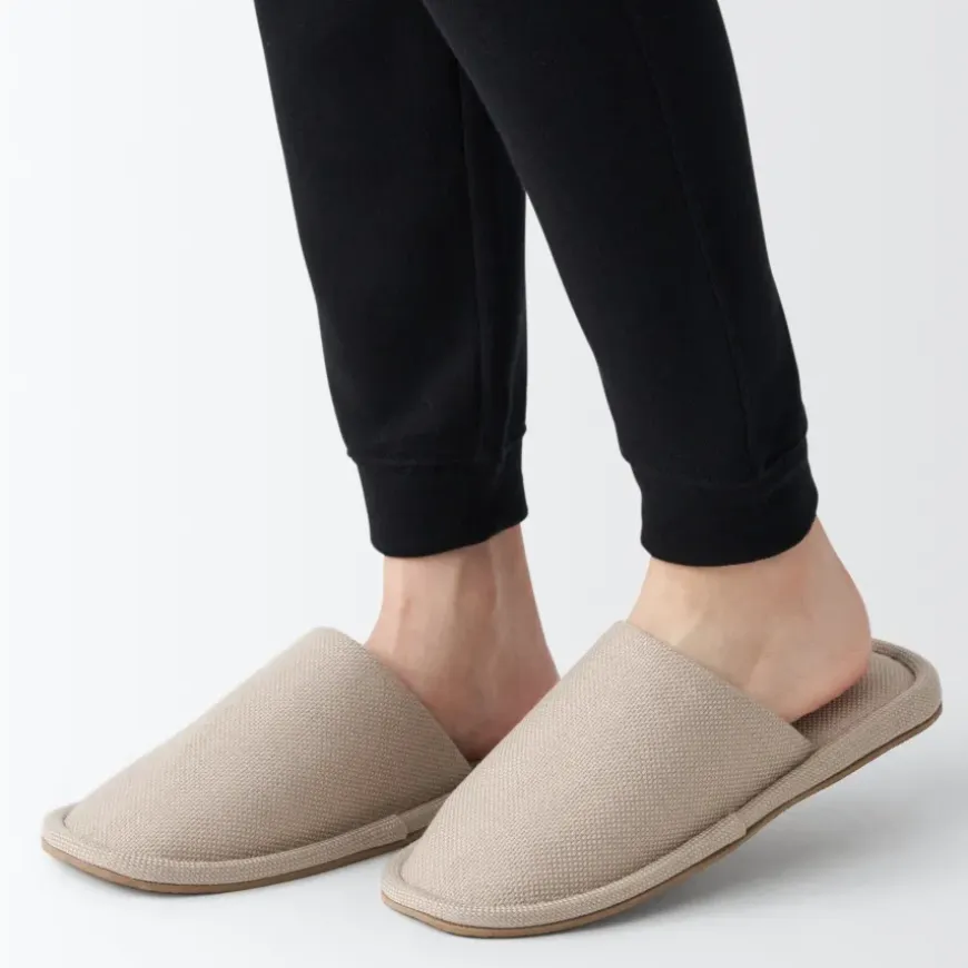 Either-Foot Slippers