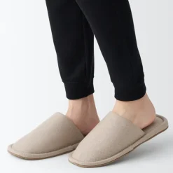 Either-Foot Slippers