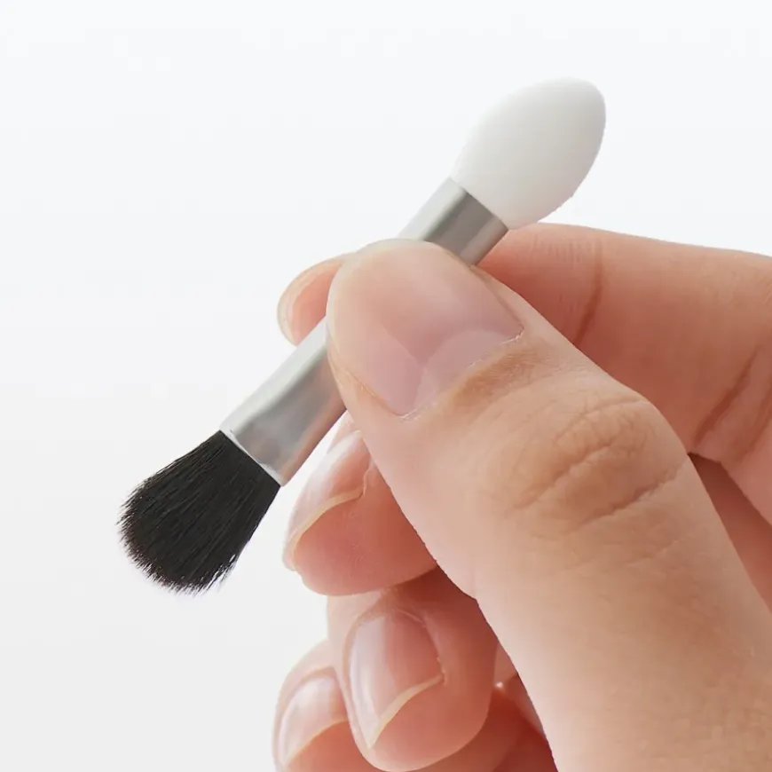 Eye Shadow Sponge with Brush