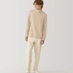 Labo Men's Natural Cashmere Turtleneck Sweater