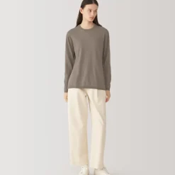 Labo Women's Natural Cashmere Crew Neck Sweater