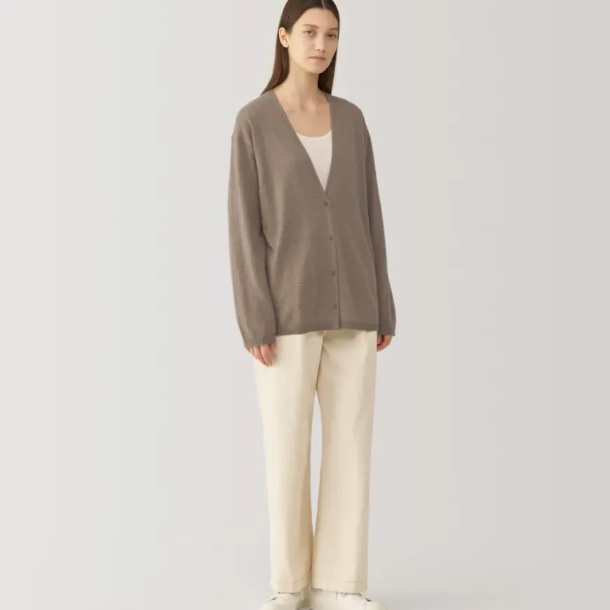 Labo Women's Natural Cashmere V Neck Cardigan