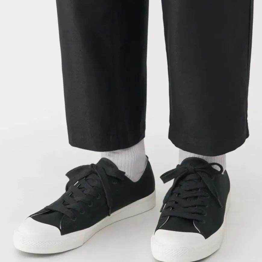 Less Tiring Sneakers - Black