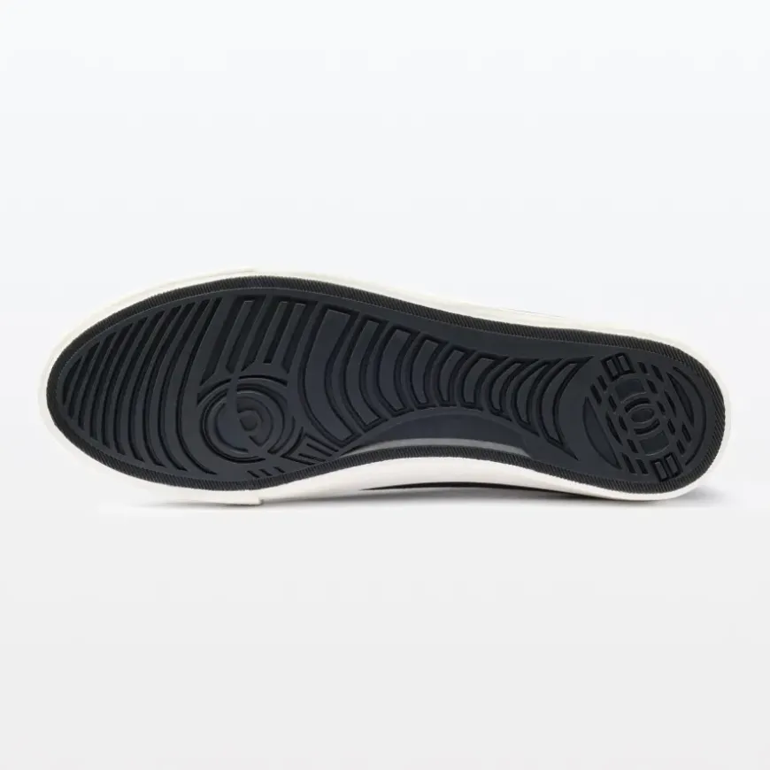 Less Tiring Sneakers - Black