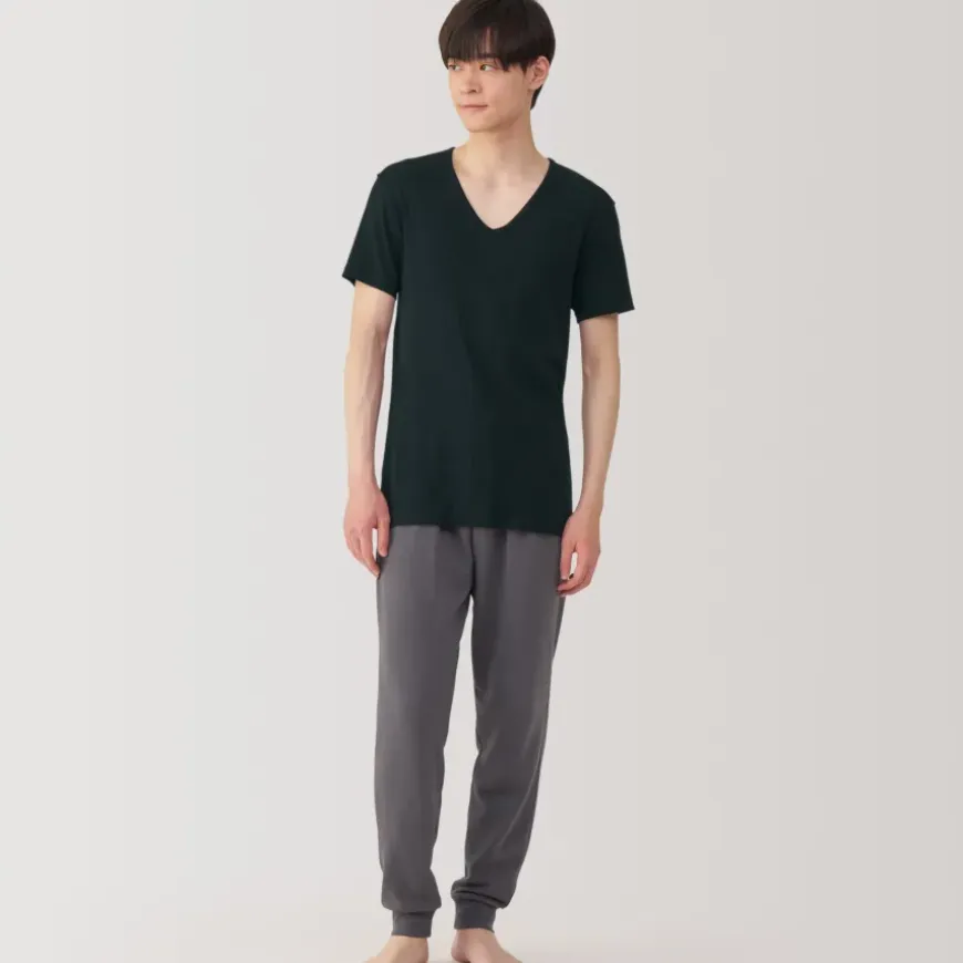 Men's Moisture-Wicking Cotton V-Neck Short Sleeve T-Shirt