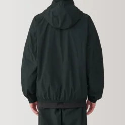 Men's Water Repellent Nylon Packable Windbreaker