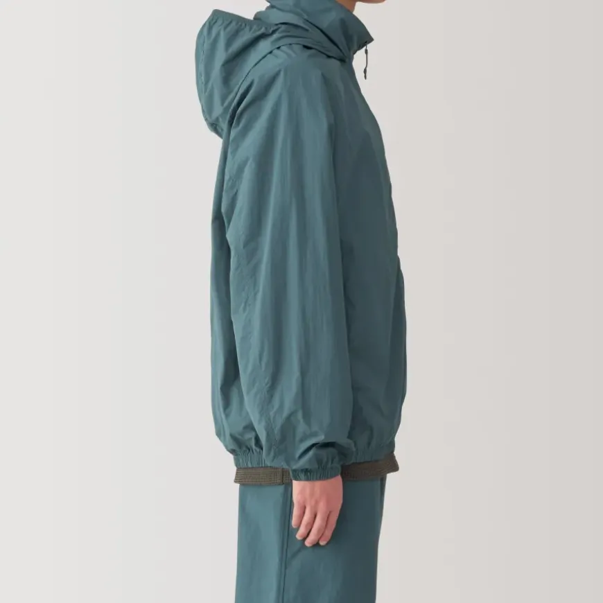 Men's Water Repellent Nylon Packable Windbreaker