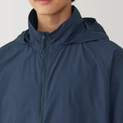 Men's Water Repellent Nylon Packable Windbreaker