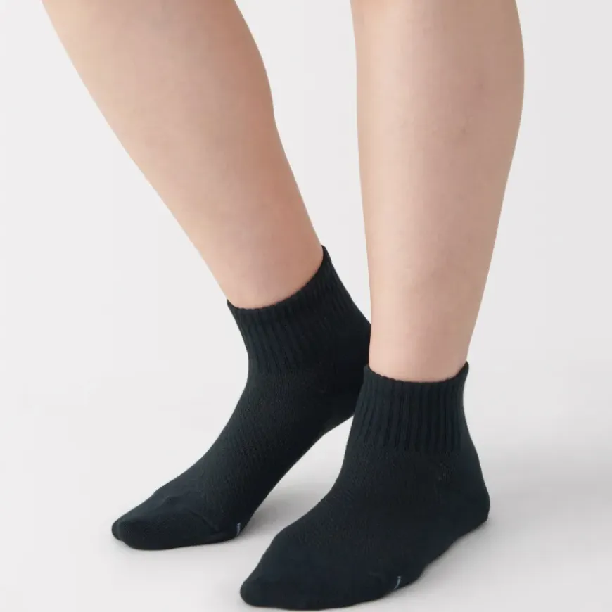 Right Angle Breathable Mesh Short Socks