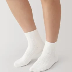 Right Angle Loose Top Ribbed Short Socks