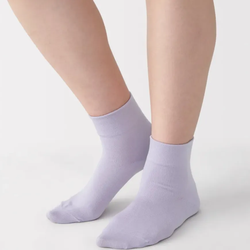 Right Angle Loose Top Short Socks