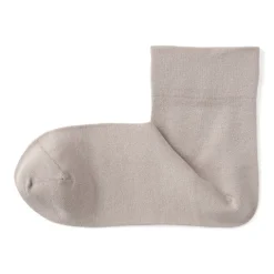 Right Angle Loose Top Short Socks