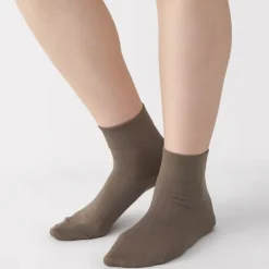 Right Angle Loose Top Short Socks