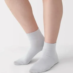 Right Angle Loose Top Short Socks
