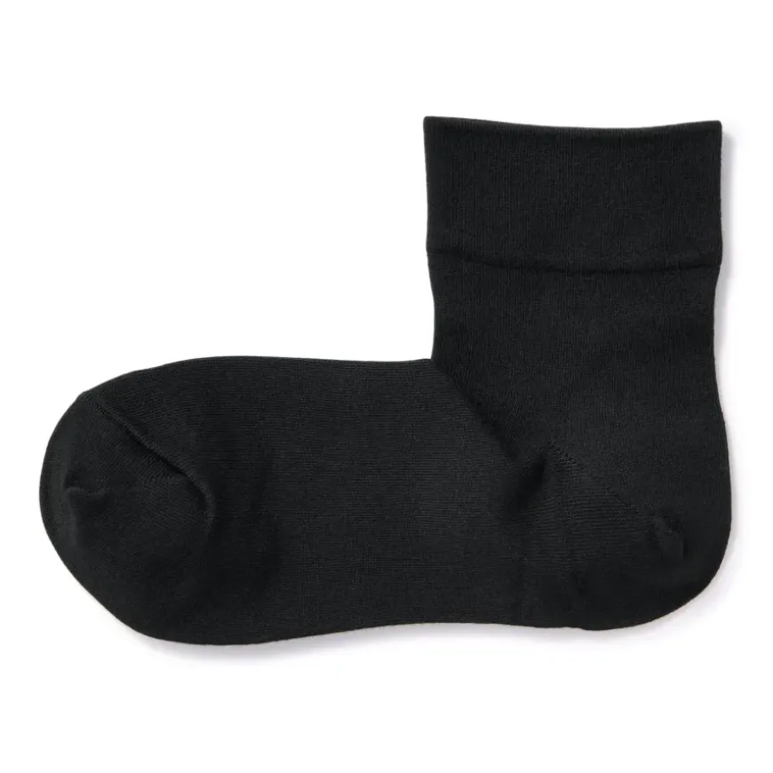 Right Angle Loose Top Short Socks