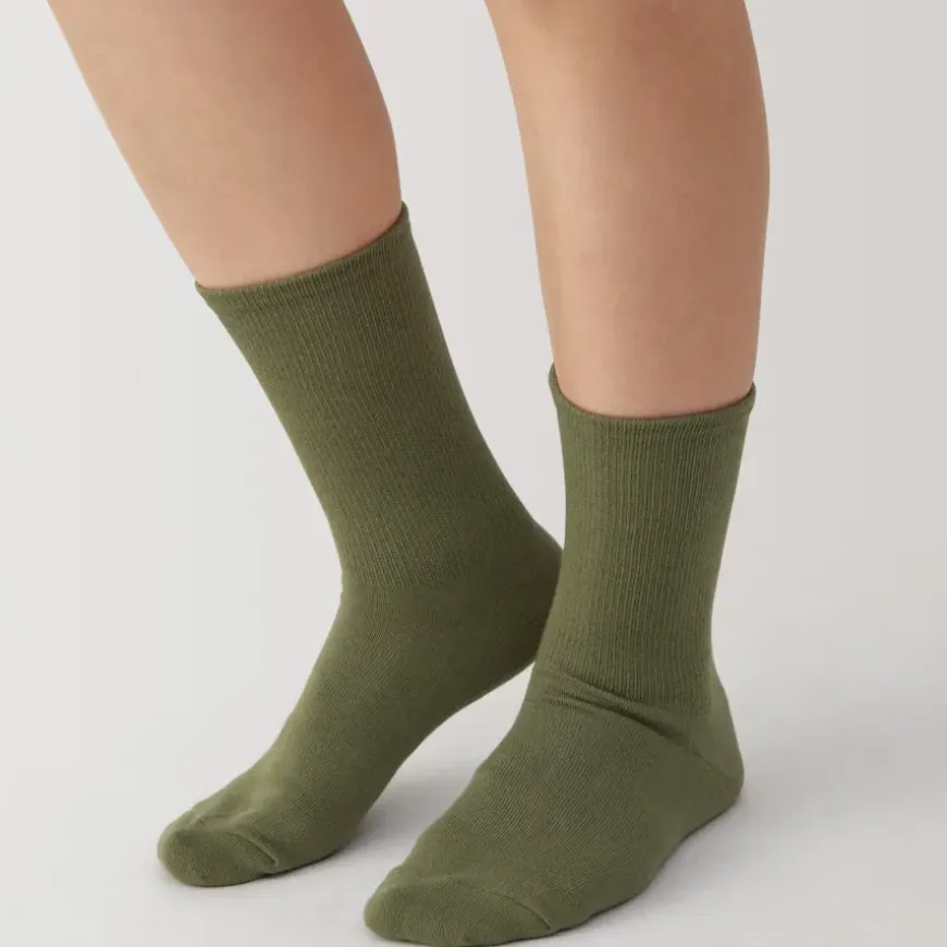 Right Angle Loose Top Tapered Socks