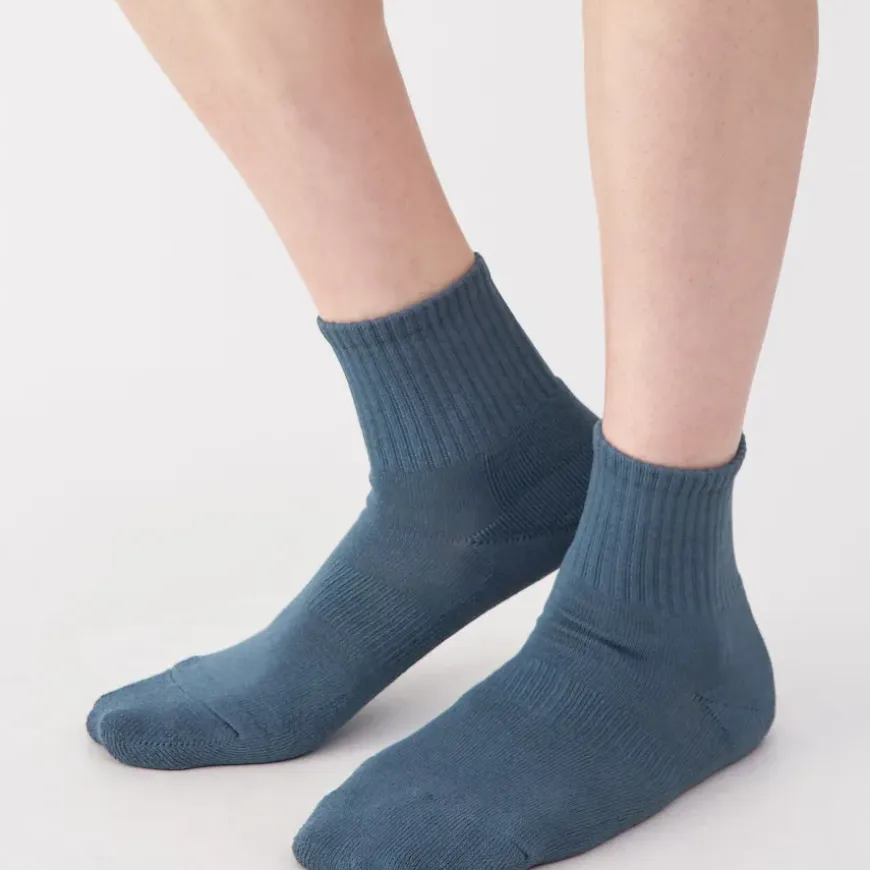Right Angle Pile Short Socks