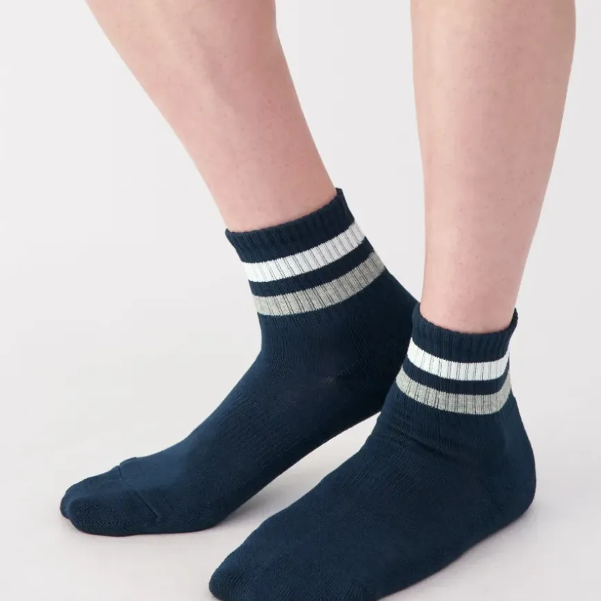 Right Angle Pile Short Socks
