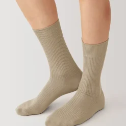Right Angle Ribbed Socks