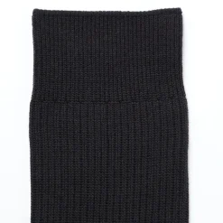 Right Angle Ribbed Socks
