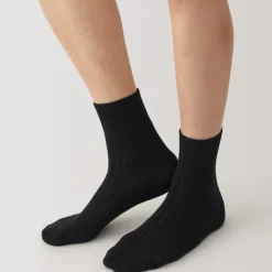 Right Angle Ribbed Thick Short Socks