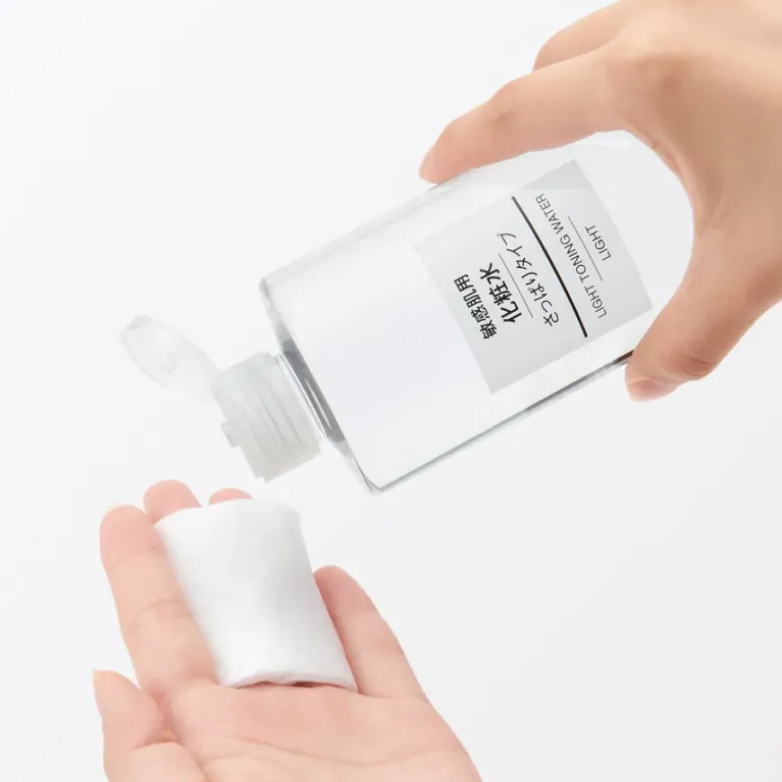 Sensitive Skin Toning Water - Light Moisture