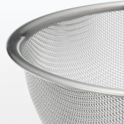 Stainless Steel Strainer - Medium
