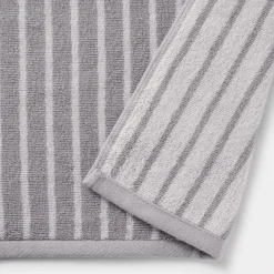 Twin Pile Reversible Stripe Bath Towel