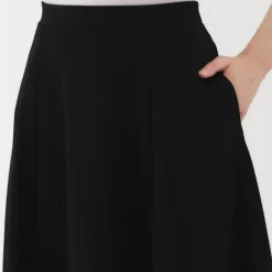 Women's Cool Touch Skirt
