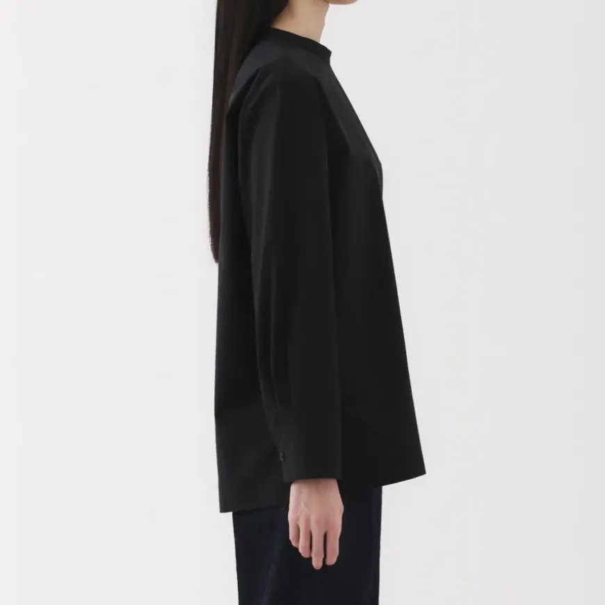 Women's Easy-Dry Broadcloth Long Sleeve Blouse