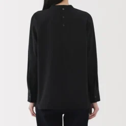 Women's Easy-Dry Broadcloth Long Sleeve Blouse