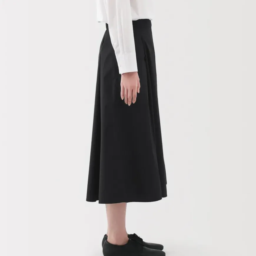 Women's Easy-Dry Broadcloth Flared Skirt