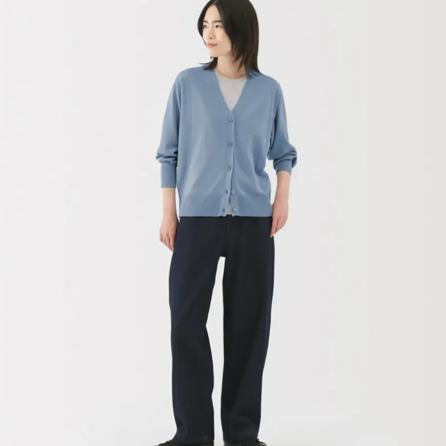 Women's Light Knit V-Neck Cardigan