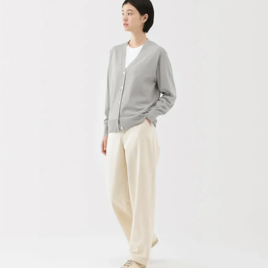 Women's Light Knit V-Neck Cardigan