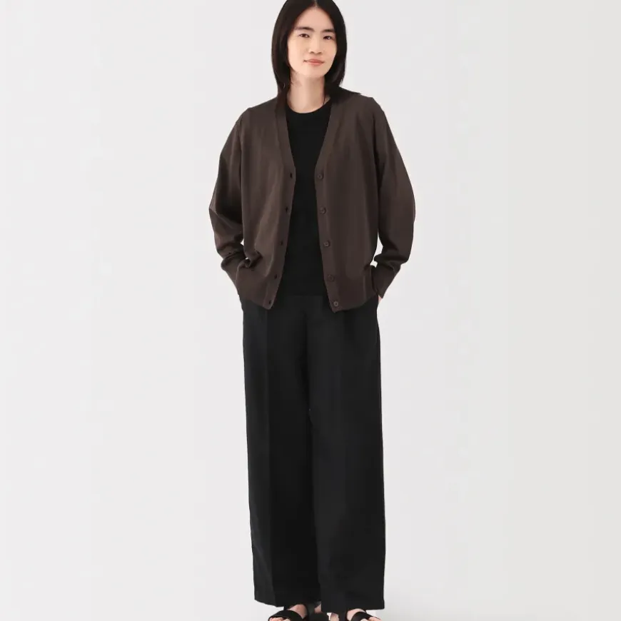 Women's Light Knit V-Neck Cardigan