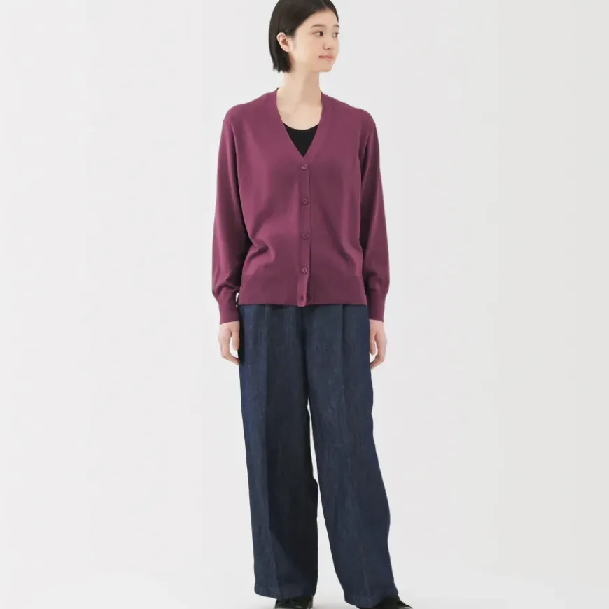 Women's Light Knit V-Neck Cardigan