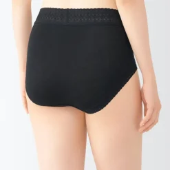 Women's Lyocell High-Rise Shorts with Lace
