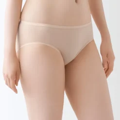 Women's Smooth Low-Rise Shorts