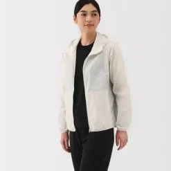 Women's Water Repellent Pocket-Sized Jacket