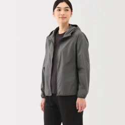 Women's Water Repellent Pocket-Sized Jacket