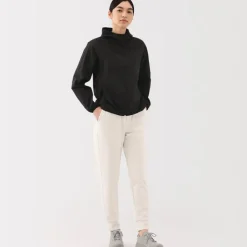 Women's Water Repellent Pocket-Sized Jacket