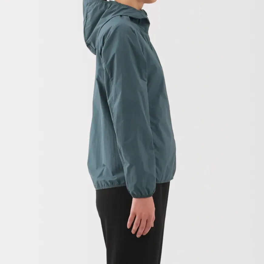 Women's Water Repellent Pocket-Sized Jacket